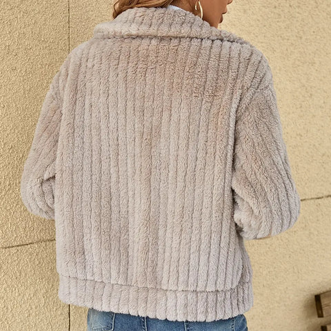 Iris | Elegant Fjäderjacka