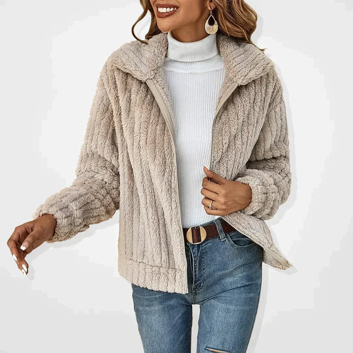 Iris | Elegant Fjäderjacka