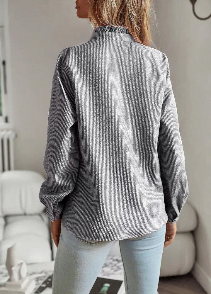 Nordova Linnea™ | Elegant Blus med Volang